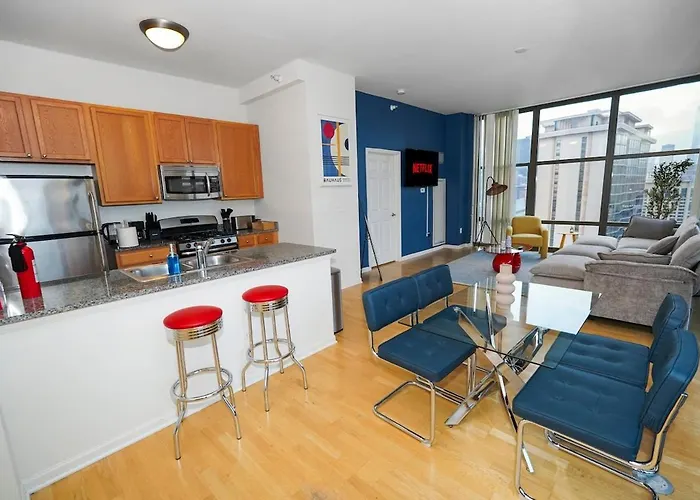 Prime 2br Skyline - 5 Min To Museum Campus Apartment