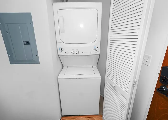 Prime 2br Skyline - 5 Min To Museum Campus Apartment