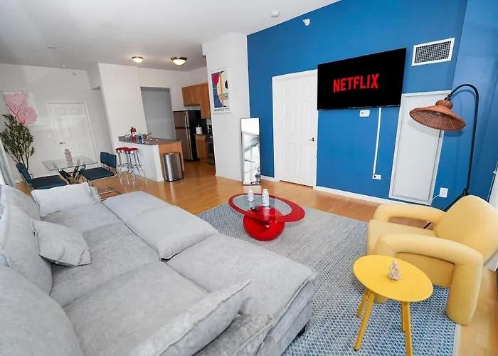 Prime 2br Skyline - 5 Min To Museum Campus Apartment